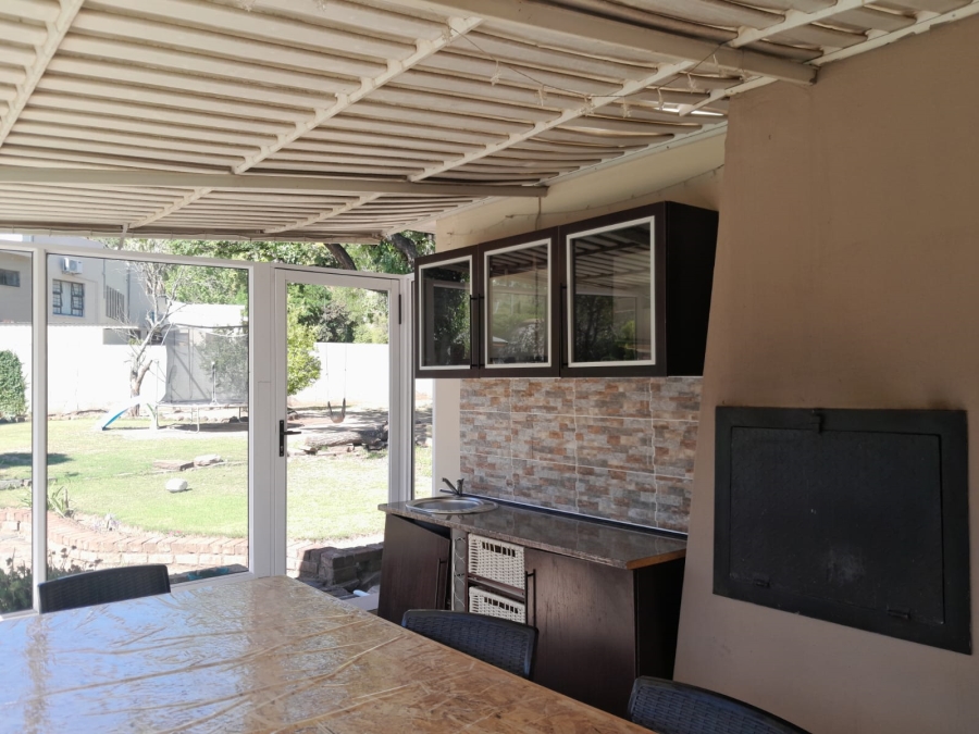 4 Bedroom Property for Sale in Balmoral Eastern Cape